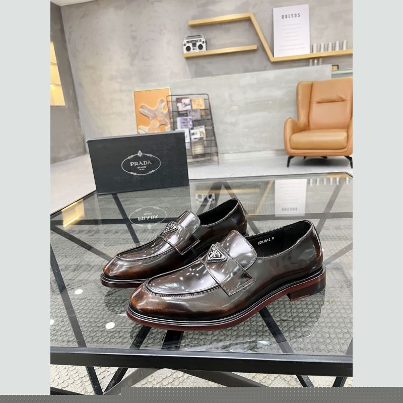 Pra*a leather shoes
